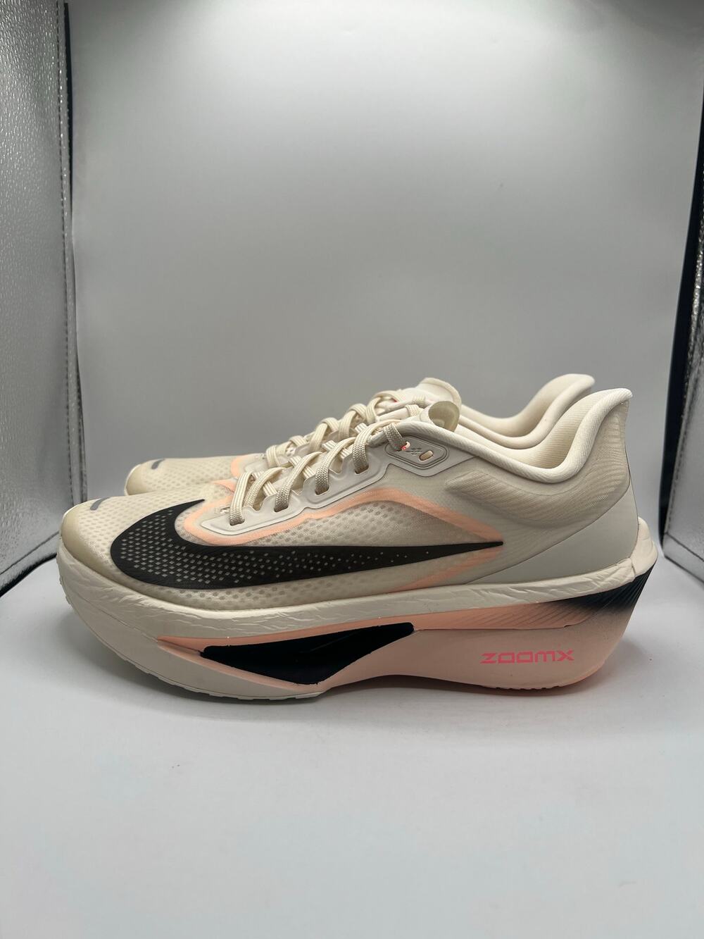Nike Zoom Fly 6 “Pale Ivory Crimson Tint” size  6.5 men’s/8 women’s
